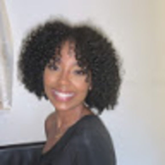 Meet your Posher, Vaeli - Picture 1 of 1